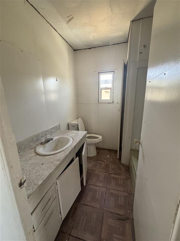 801 Schipper Street, Unit 65 Arvin, CA 93203 - Photo 13 of 14