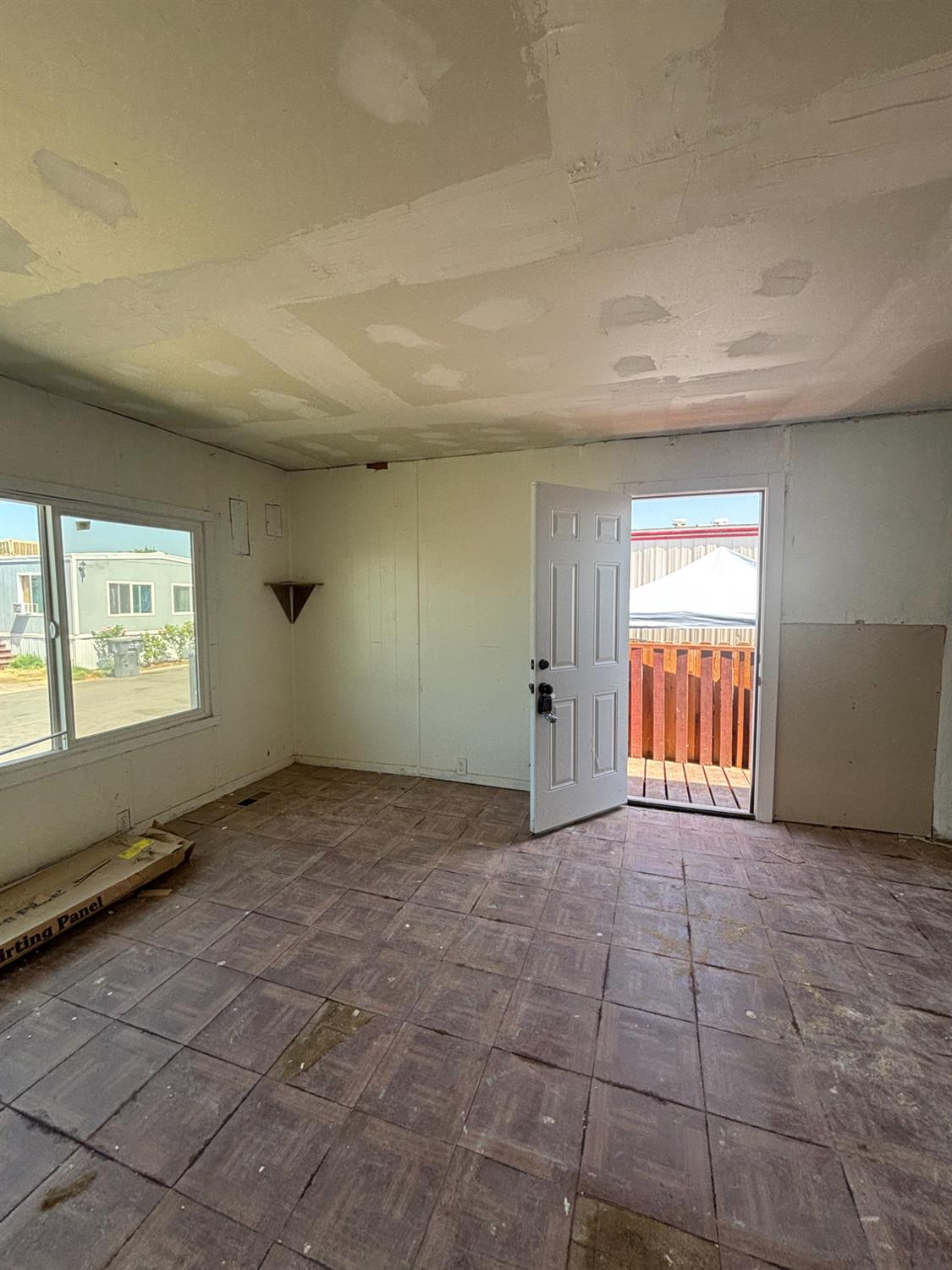 801 Schipper Street, Unit 65 Arvin, CA 93203 - Photo 6 of 14