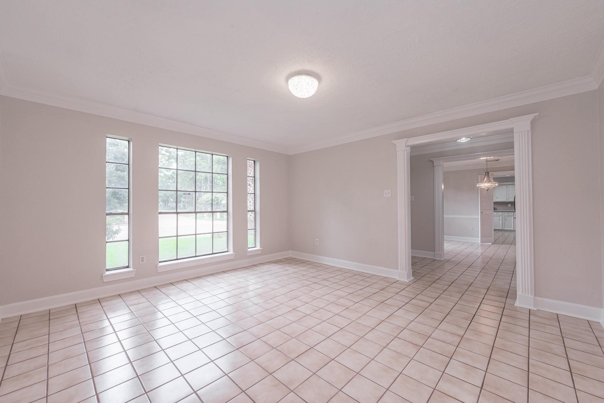 8019 Beaufort Drive Spring, TX 77379 - Photo 11 of 47 a view of an empty room and window