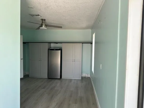 a view of a garage