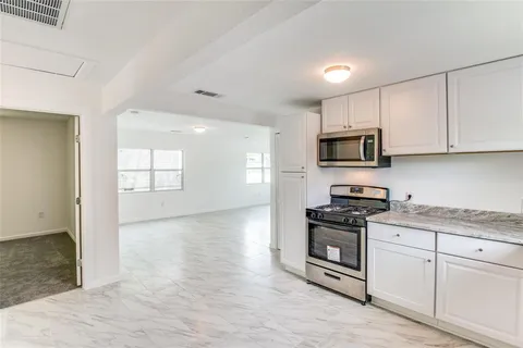 $290,000 | 309 West Monterey Street, Denison, TX 75020