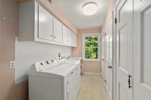 $1,145,000 | 145 East Hill Drive, Cranston, RI 02920