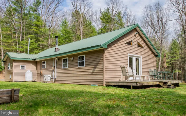 $235,000 | 220 Gillens Road, Mill Hall, PA 17751