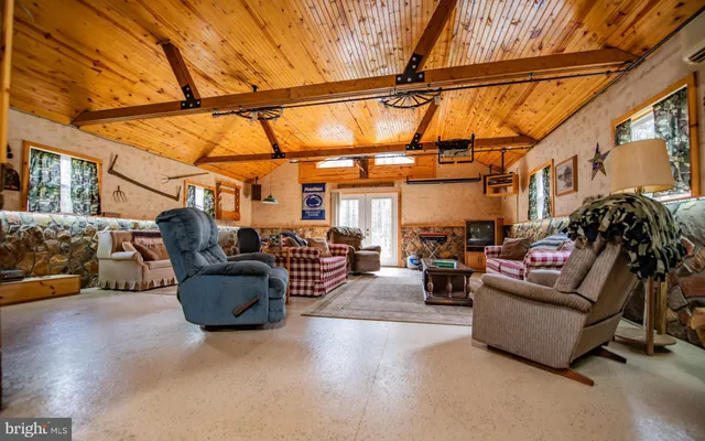 $235,000 | 220 Gillens Road, Mill Hall, PA 17751