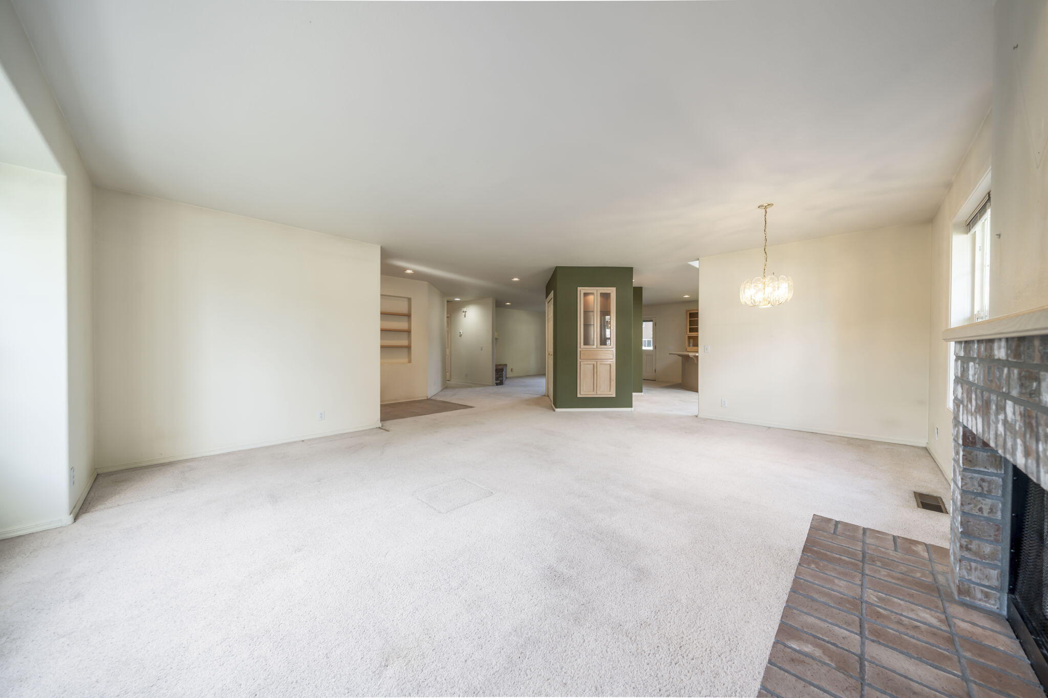 3304 Northeast Stonebrook Loop Bend, OR 97701 - Photo 6 of 38 8-web-or-mls-Stonebrook Loop (31 of 38)