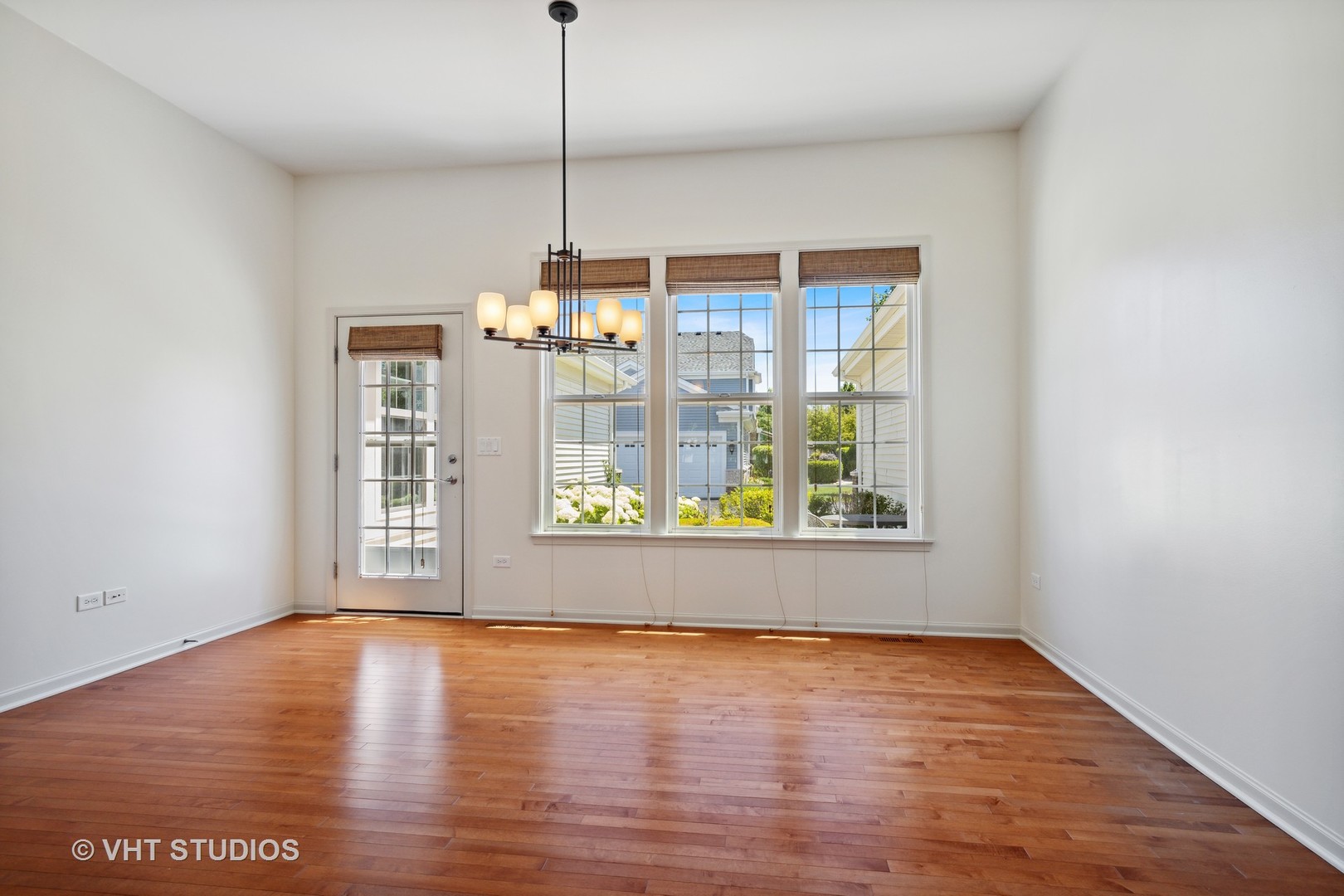 2944 Normandy Circle Naperville, IL 60564 - Photo 9 of 38 a view of an empty room with window
