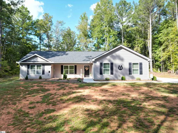 $325,000 | 293 Cecil Drive, Waterloo, SC 29384