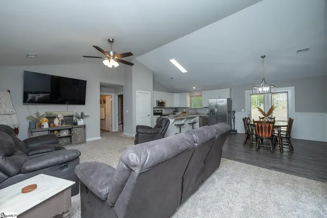 $325,000 | 293 Cecil Drive, Waterloo, SC 29384