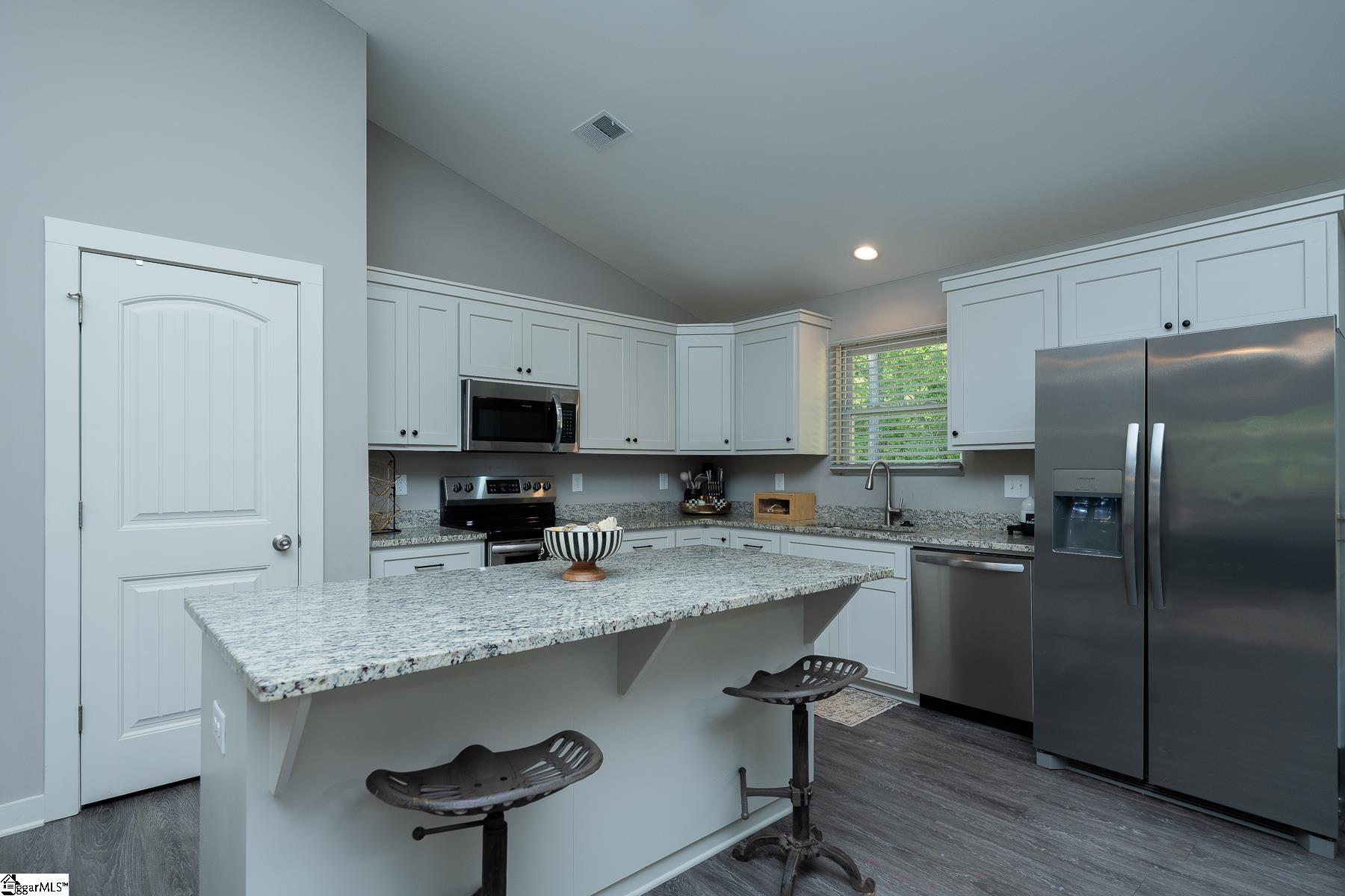 293 Cecil Drive Waterloo, SC 29384 - Photo 10 of 26