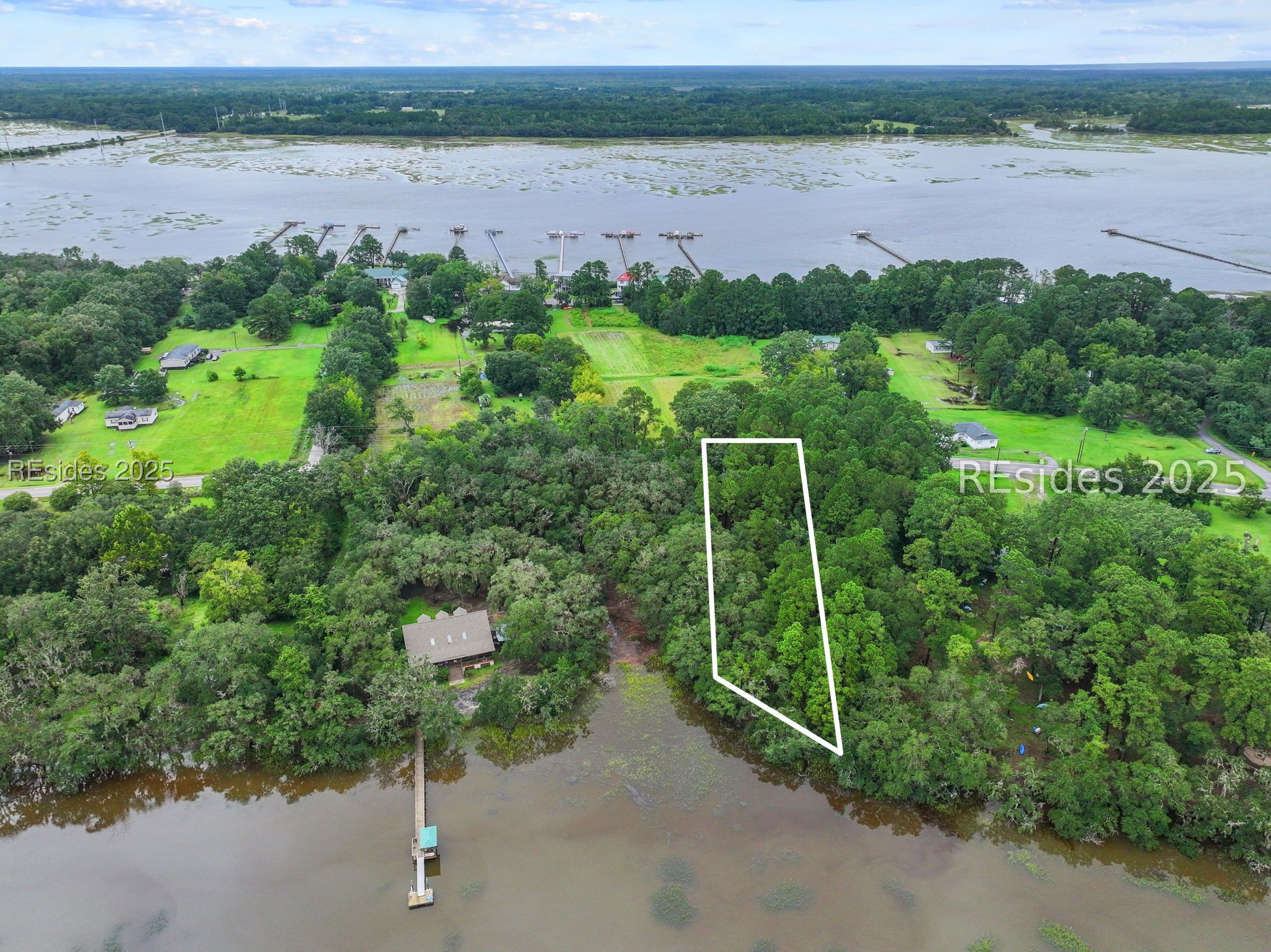 108 Stuart Point Road Seabrook, SC 29940 - Photo 3 of 12