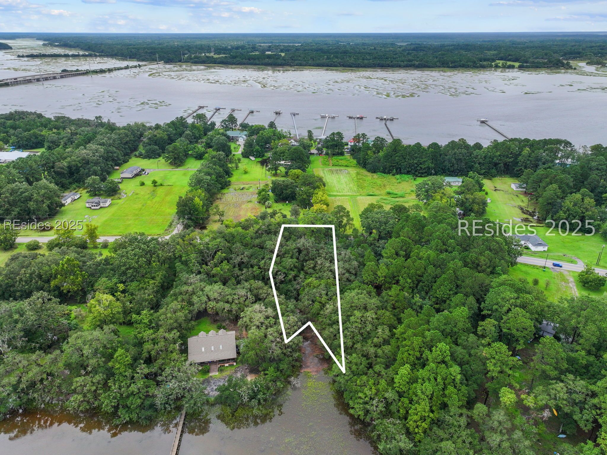 108 Stuart Point Road Seabrook, SC 29940 - Photo 4 of 12