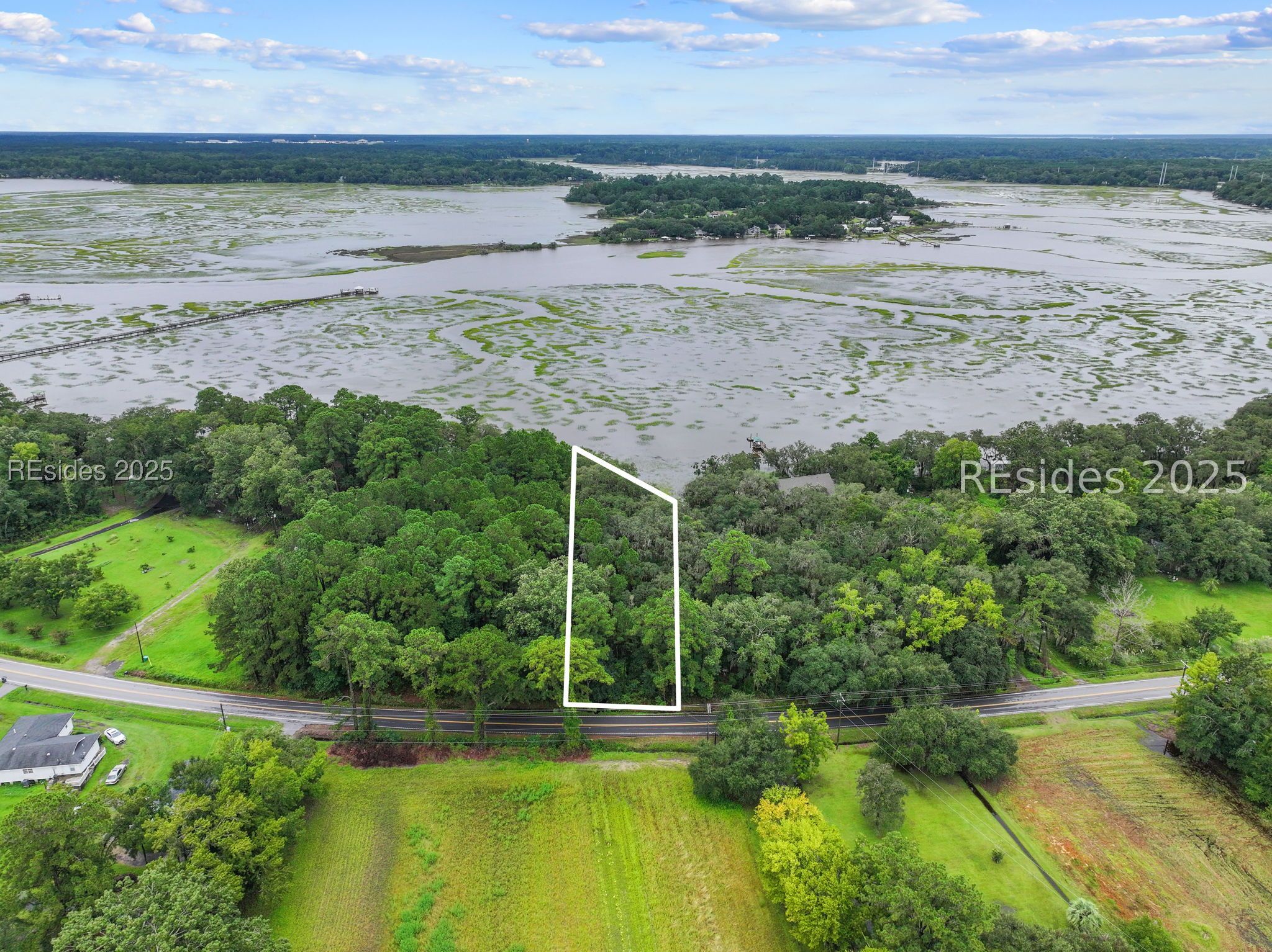 108 Stuart Point Road Seabrook, SC 29940 - Photo 7 of 12