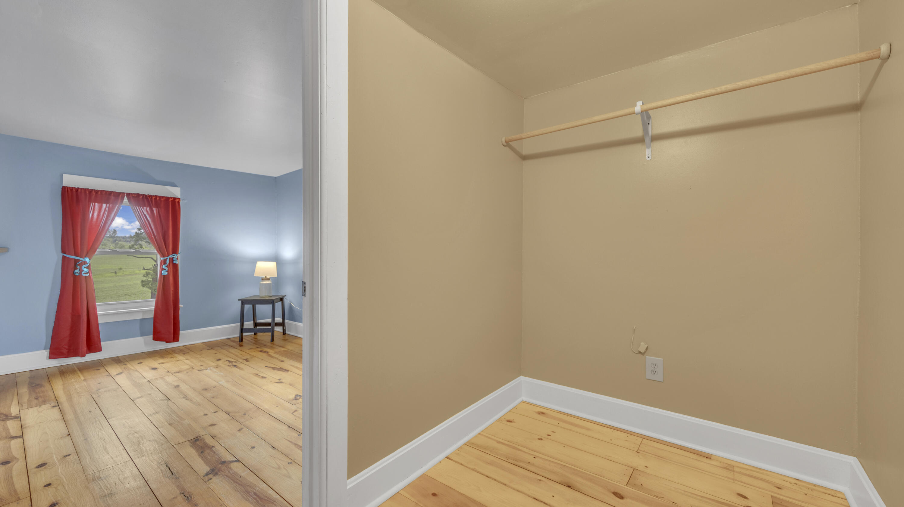 W4568 County Rd F Lyndon, WI 53093 - Photo 27 of 32 Hallway Closet Upper