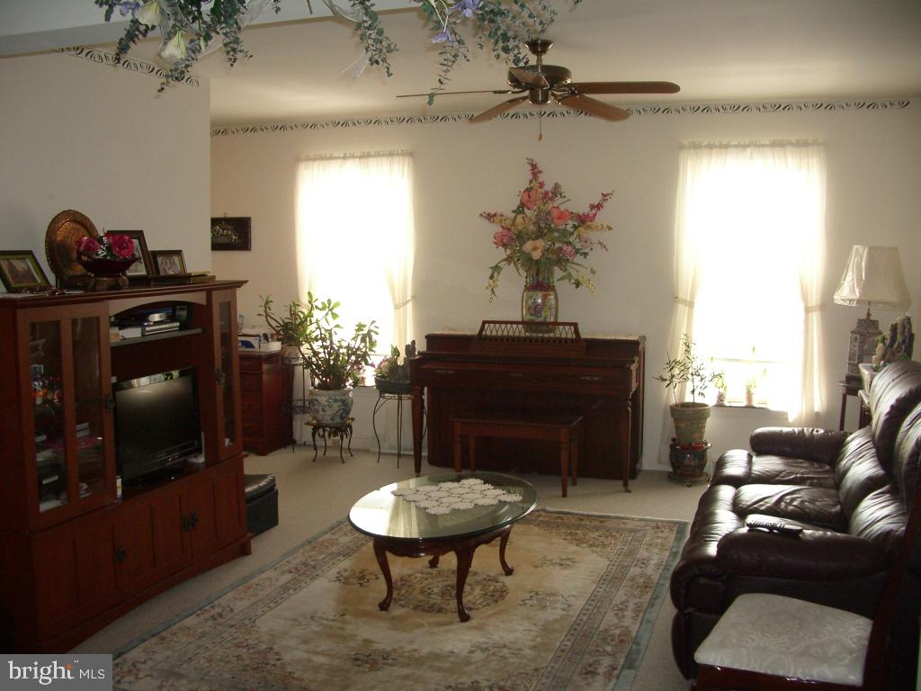 58 Spring Street Mountville, PA 17554 - Photo 3 of 8 Gallery Image 3
