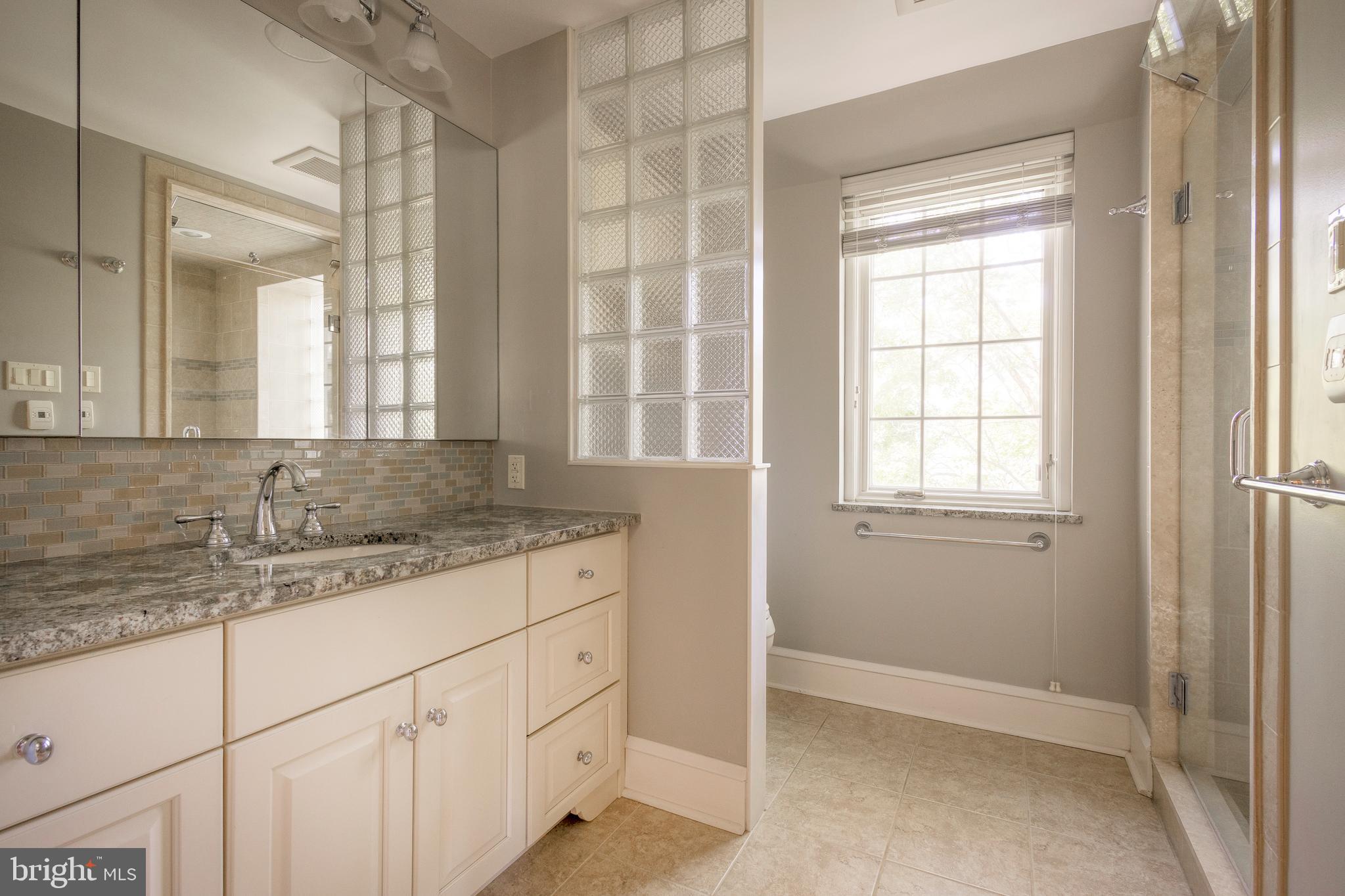324 Holmecrest Road Jenkintown, PA 19046 - Photo 18 of 35