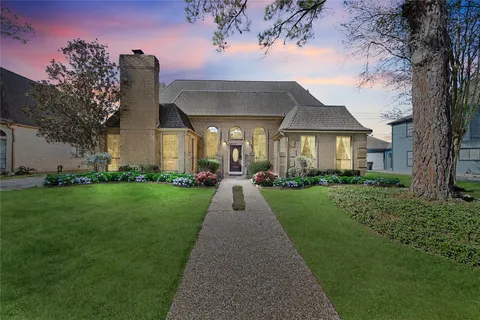 $385,000 | 7331 Athlone Drive, Houston, TX 77088