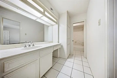 $385,000 | 7331 Athlone Drive, Houston, TX 77088