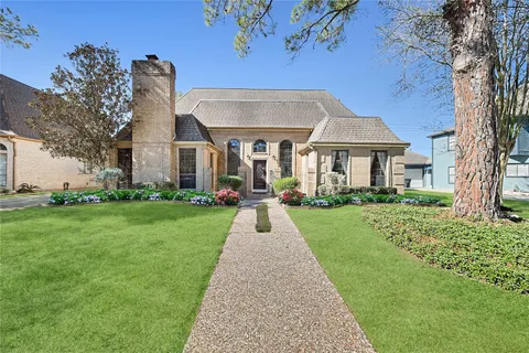 $385,000 | 7331 Athlone Drive, Houston, TX 77088