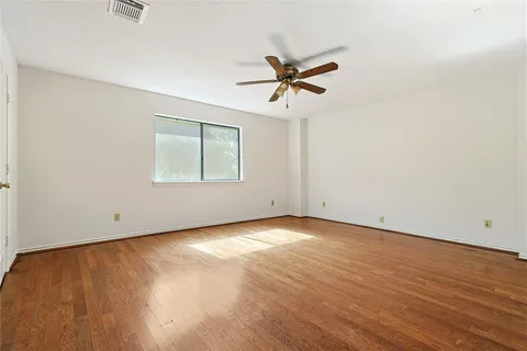 $385,000 | 7331 Athlone Drive, Houston, TX 77088