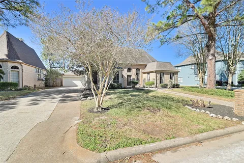 $385,000 | 7331 Athlone Drive, Houston, TX 77088