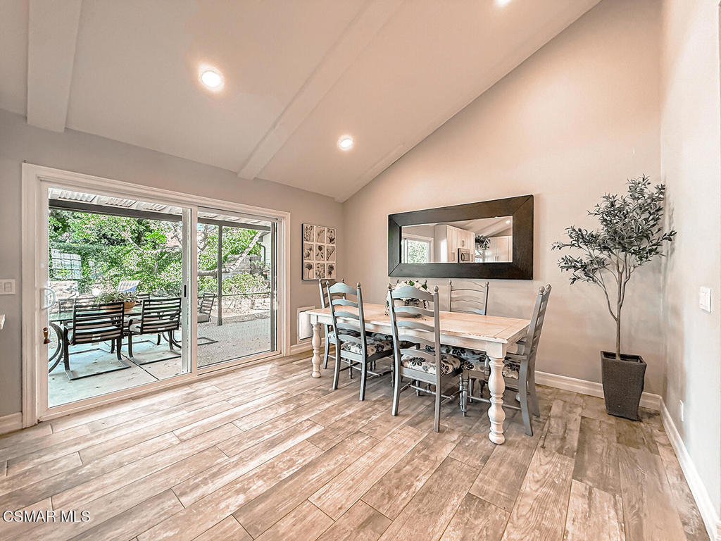 3122 Springfield Street Simi Valley, CA 93063 - Photo 15 of 72 Gallery Image 15