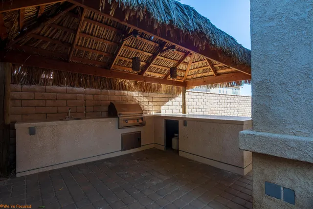 a view of utility room