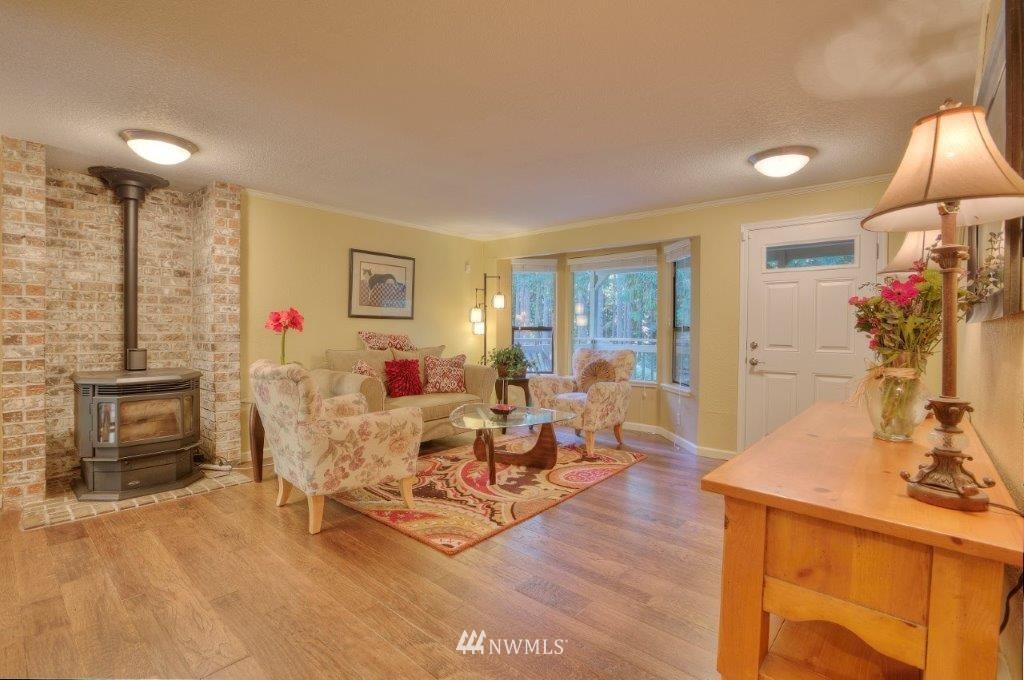 5812 Banner Road Southeast Port Orchard, WA 98367 - Photo 5 of 22 Gallery Image 5