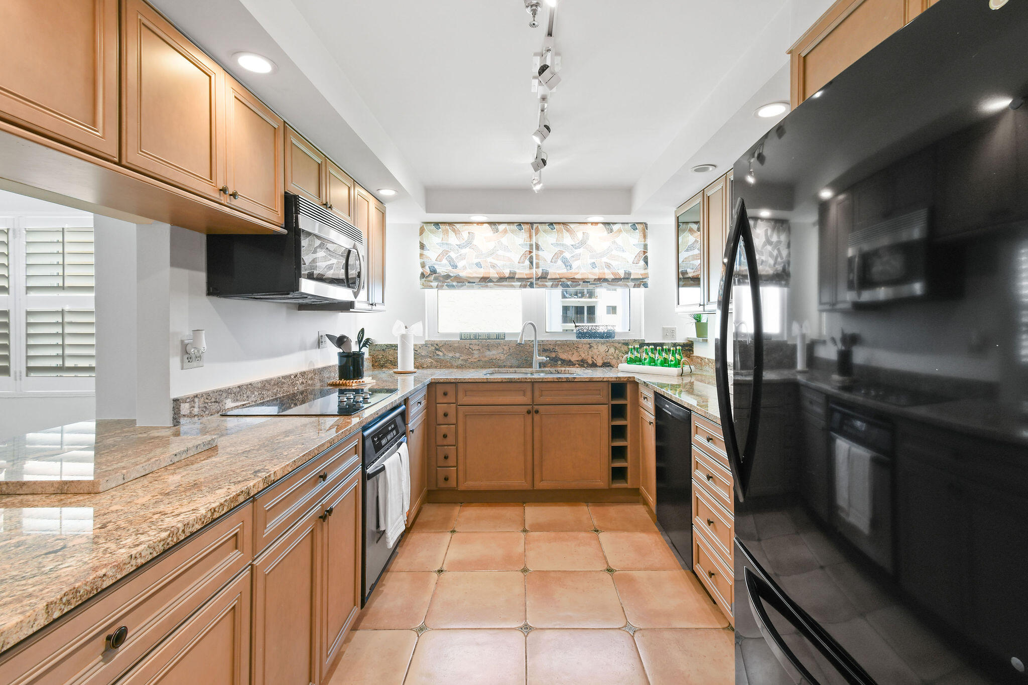 372 Golfview Road, Unit 503 North Palm Beach, FL 33408 - Photo 26 of 54 374GolfviewRd#503_14