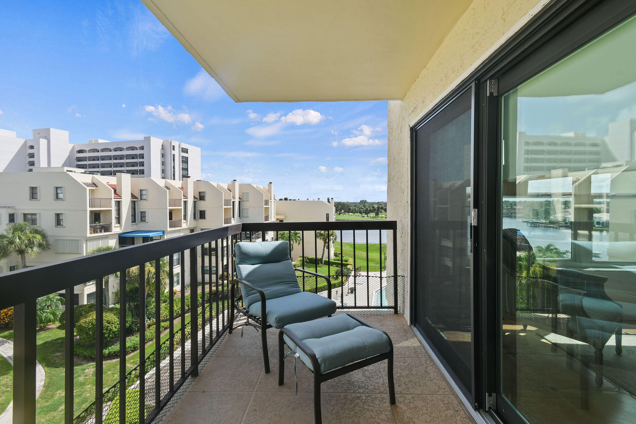 372 Golfview Road, Unit 503 North Palm Beach, FL 33408 - Photo 36 of 54 374GolfviewRd#503_52