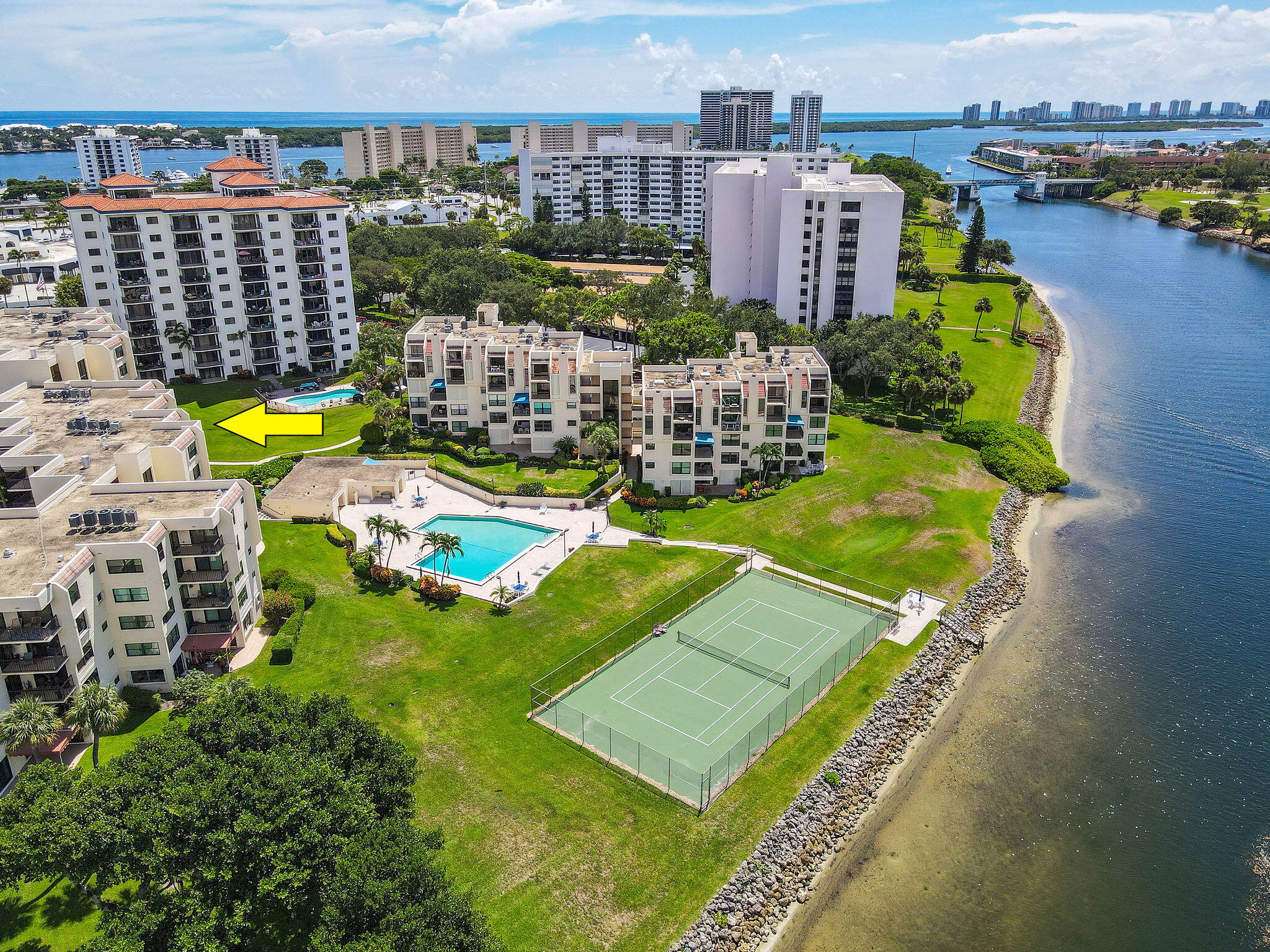372 Golfview Road, Unit 503 North Palm Beach, FL 33408 - Photo 44 of 54 374GolfviewRd#503Aerial2