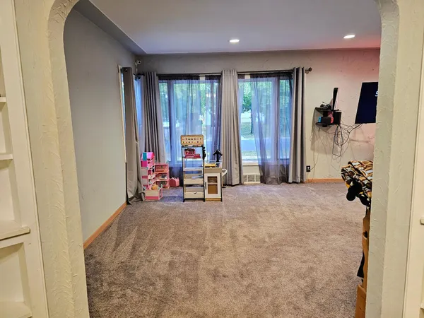 $179,900 | 409 North Prairie Street, Sherburn, MN 56171