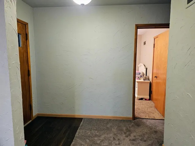 $179,900 | 409 North Prairie Street, Sherburn, MN 56171