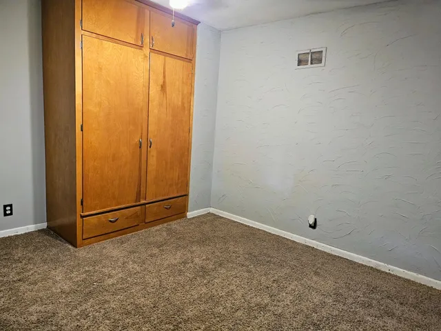 $179,900 | 409 North Prairie Street, Sherburn, MN 56171