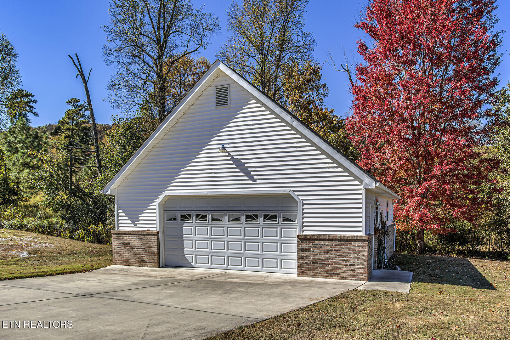 196 Foremast Road Kingston, TN 37763 - Photo 55 of 60 55_ForemastRoad_196_Free-StandingGarage