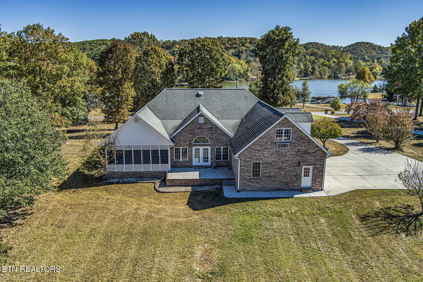196 Foremast Road Kingston, TN 37763 - Photo 56 of 60 56_ForemastRoad_196_BackElevated