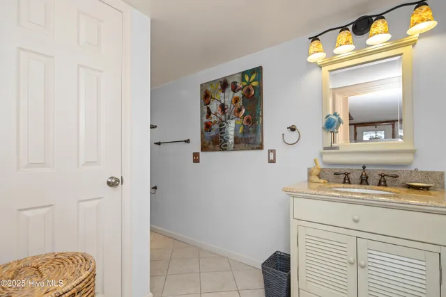 $628,000 | 172 Lands End Road, Knotts Island, NC 27950