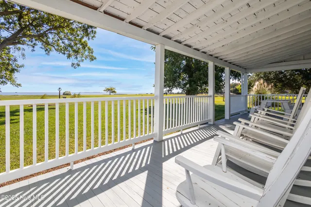 $628,000 | 172 Lands End Road, Knotts Island, NC 27950