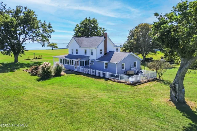 $628,000 | 172 Lands End Road, Knotts Island, NC 27950