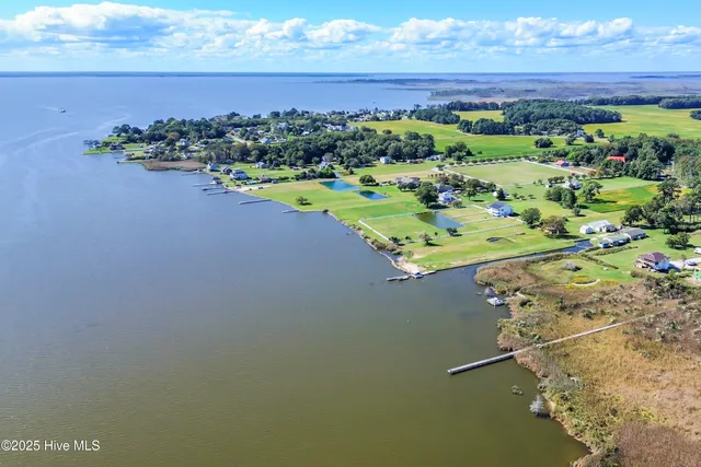 $628,000 | 172 Lands End Road, Knotts Island, NC 27950