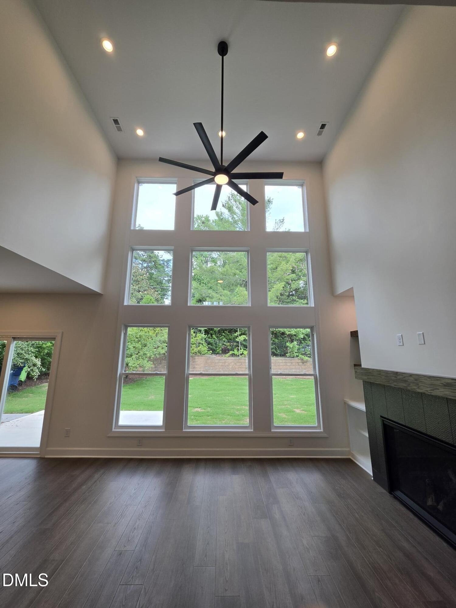 7608 Silver View Lane Raleigh, NC 27613 - Photo 9 of 46