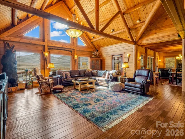 $1,595,000 | 182 Deer Trail, Lake Lure, NC 28746