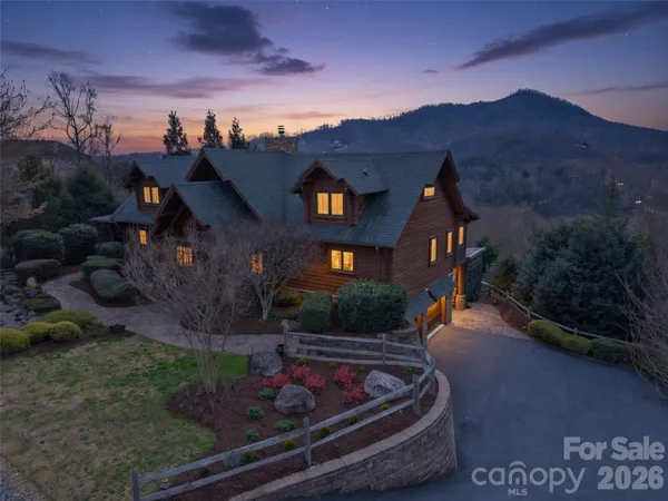 $1,595,000 | 182 Deer Trail, Lake Lure, NC 28746