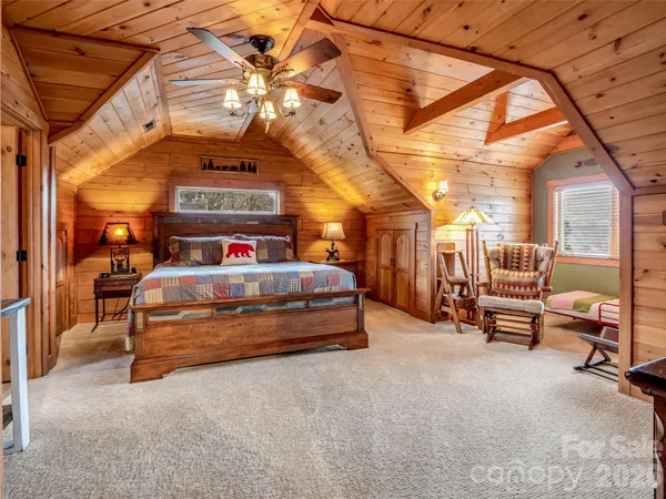 $1,595,000 | 182 Deer Trail, Lake Lure, NC 28746