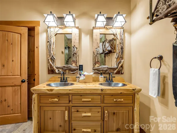 $1,595,000 | 182 Deer Trail, Lake Lure, NC 28746