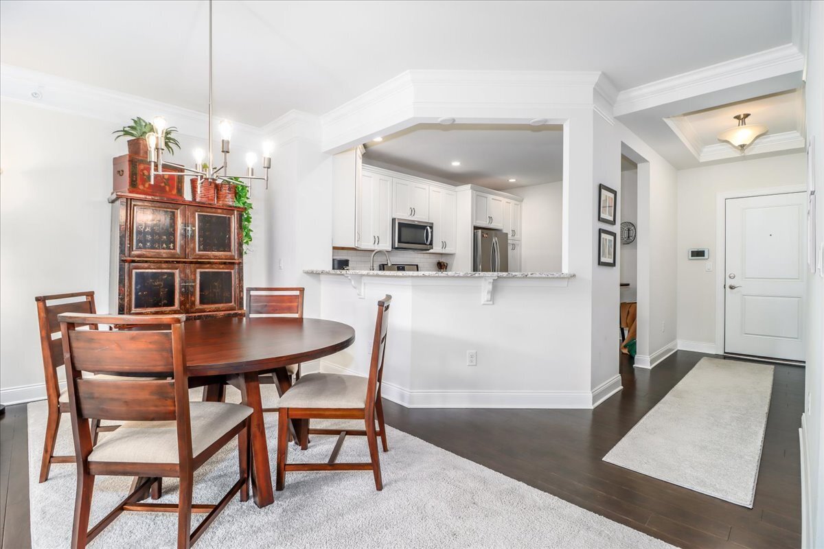 433 Brookside Court, Unit 433 Newtown, CT 06470 - Photo 13 of 38