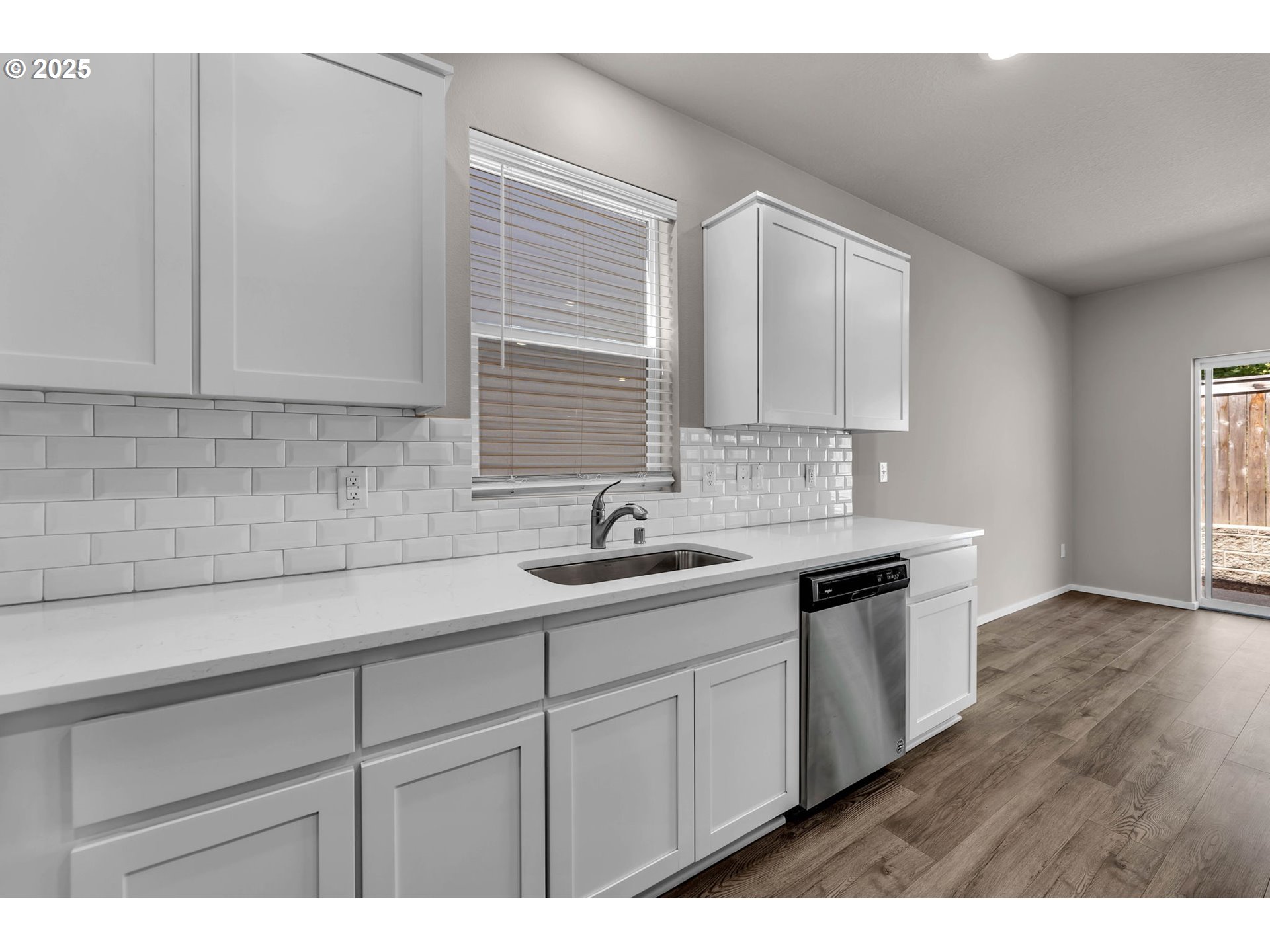 9442 North Chestnut Street Camas, WA 98607 - Photo 11 of 47 Kitchen