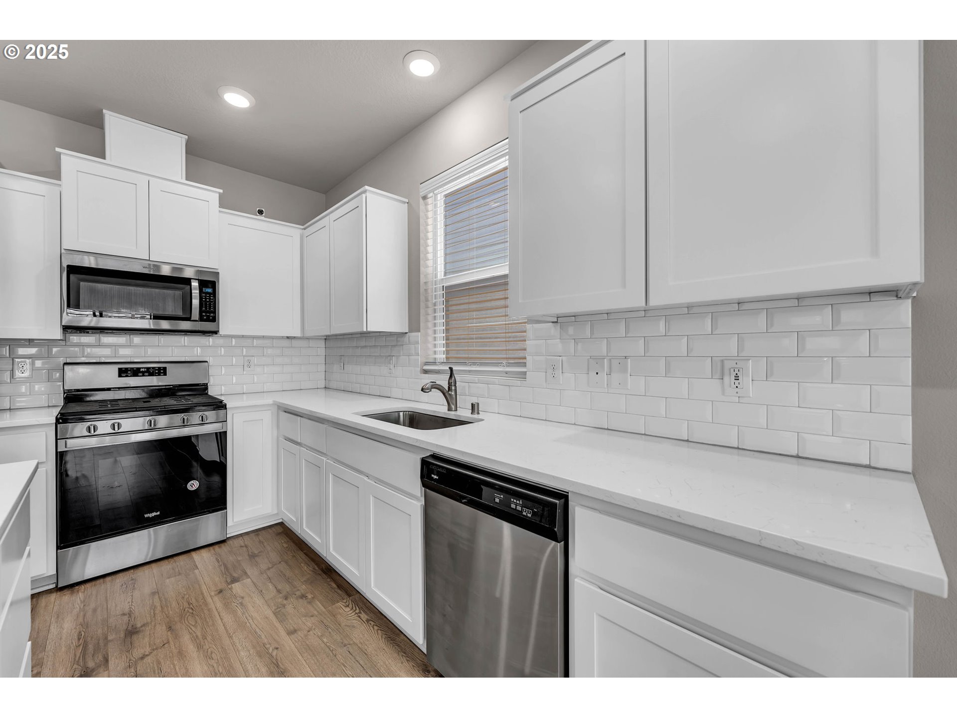 9442 North Chestnut Street Camas, WA 98607 - Photo 15 of 47 Kitchen