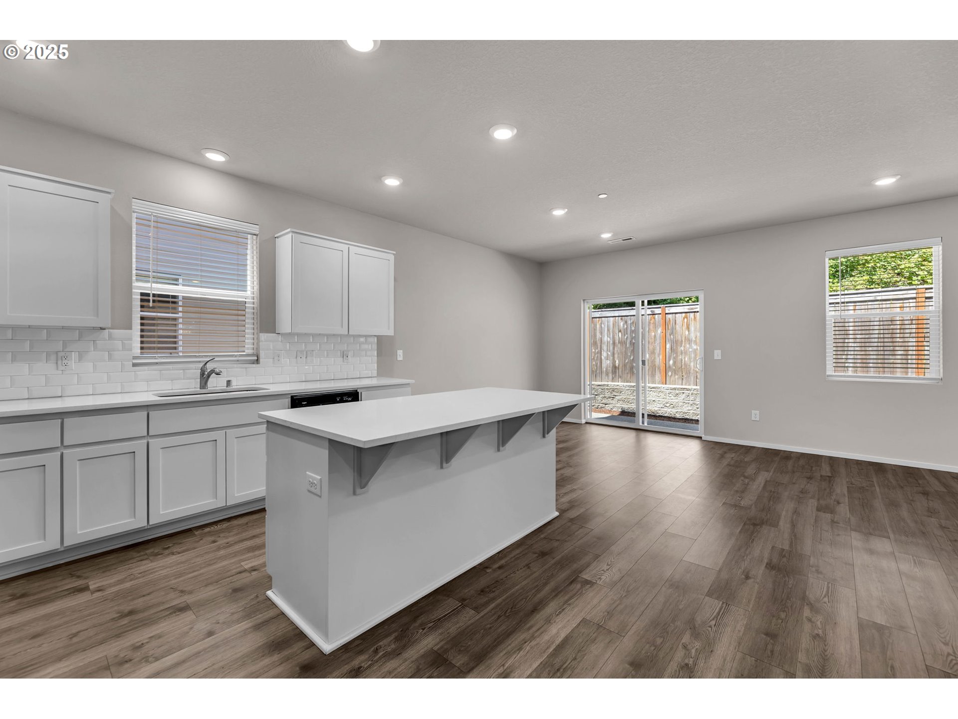 9442 North Chestnut Street Camas, WA 98607 - Photo 8 of 47 Kitchen