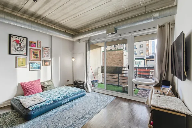 $2,100 | 1440 South Michigan Avenue, Unit 415, Chicago, IL 60605