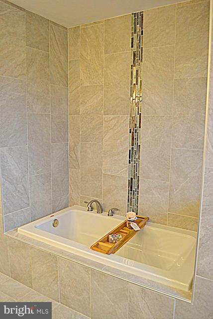 6052 Ray Norwood Road Prince Frederick, MD 20678 - Photo 17 of 28 Bath (Master)